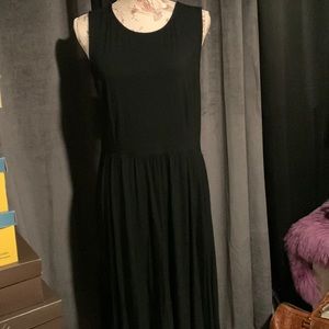 Black dress, high low